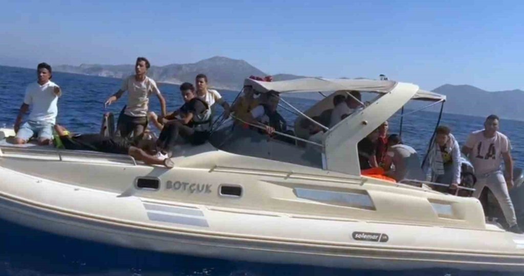 Marmaris’te 38 düzensiz göçmen güvenlik güçleri tarafından yakalandı