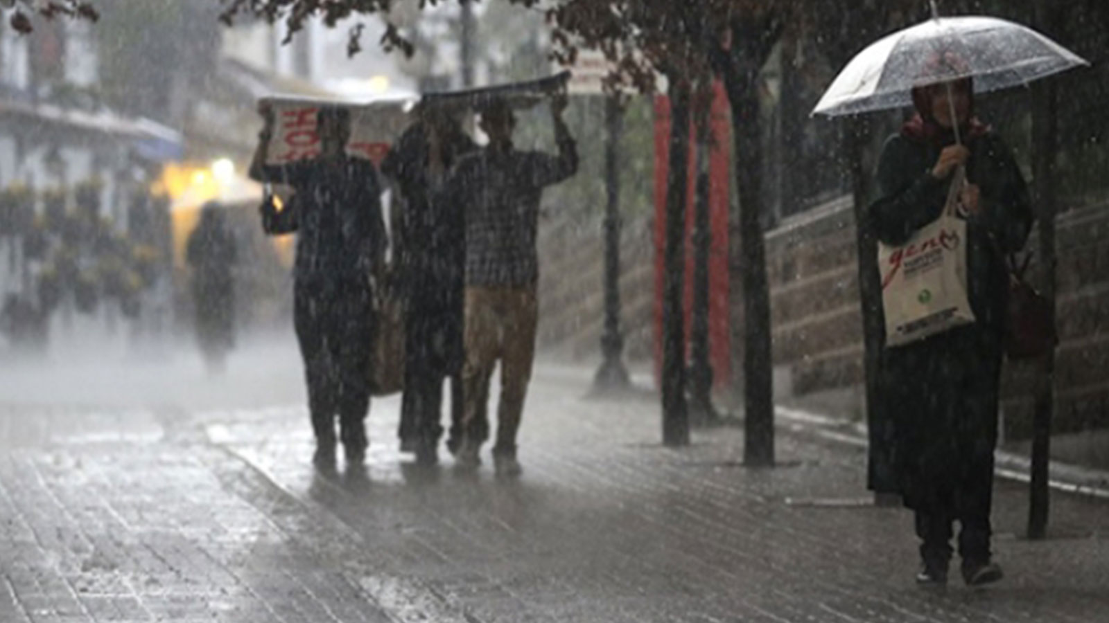 Karadeniz'e sağanak geliyor... Meteoroloji özellikle 3 kenti uyardı