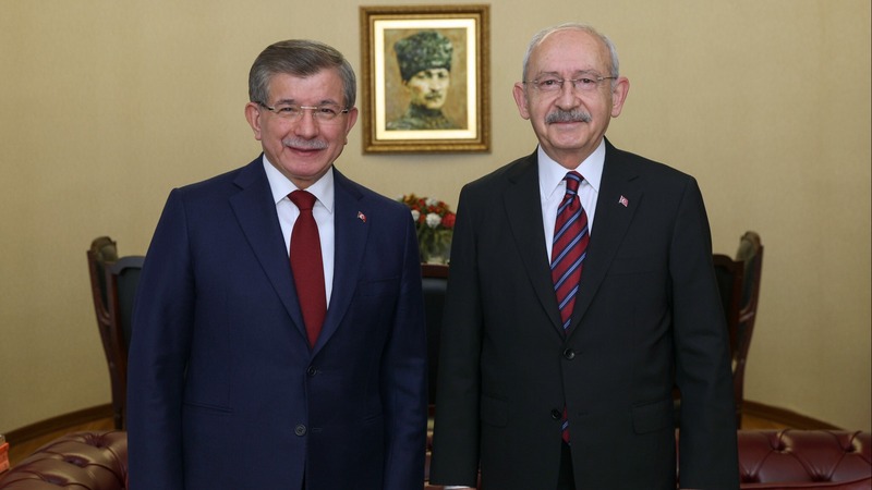 Davutoğlu'ndan ve Kılıçdaroğlu'na kritik ziyaret: Gündem Türkiye'nin sorunları