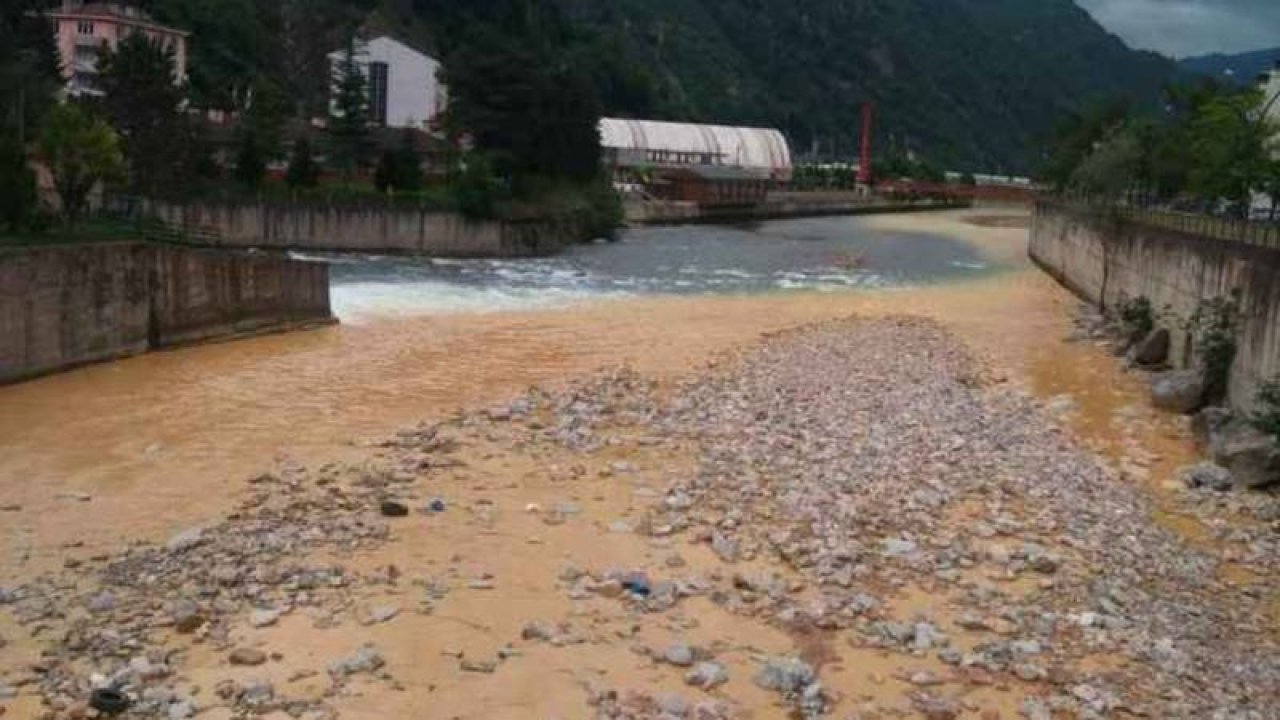 AKP'li Cantürk Alagöz'ün Madeninde Çevre Kirliliği: Halk Patlama Riskiyle Karşı Karşıya