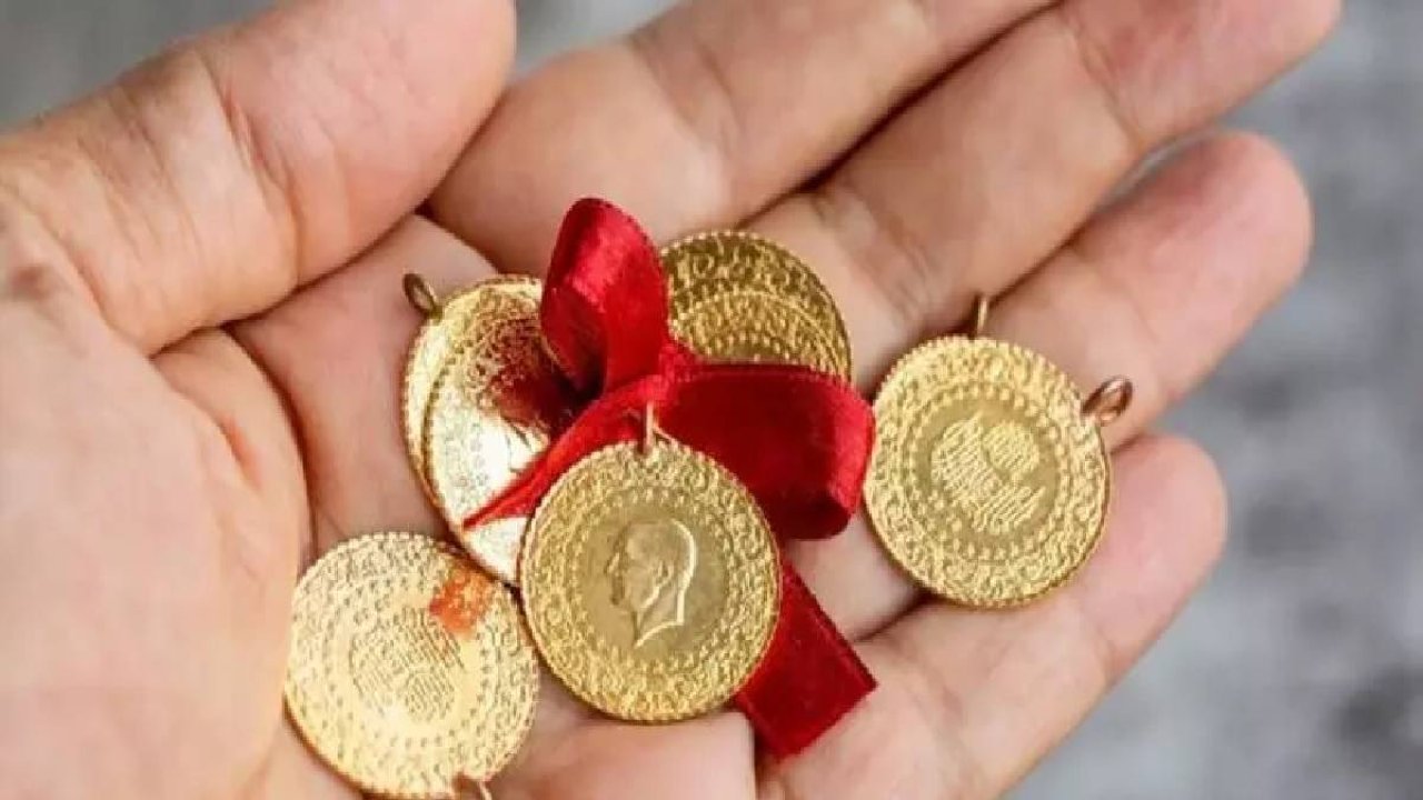 Gram Altın Fiyatları Dalgalanıyor: 16 Ağustos'ta Altın Yatırımcılarını Neler Bekliyor?