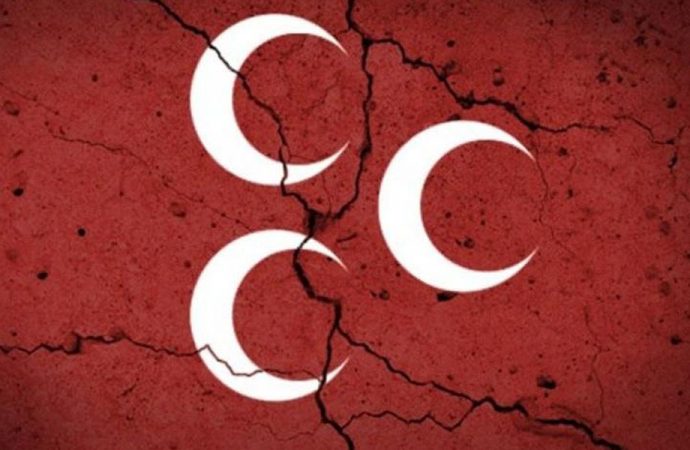 İlçe başkanlığı, Bahçeli'nin imzasıyla feshedildi