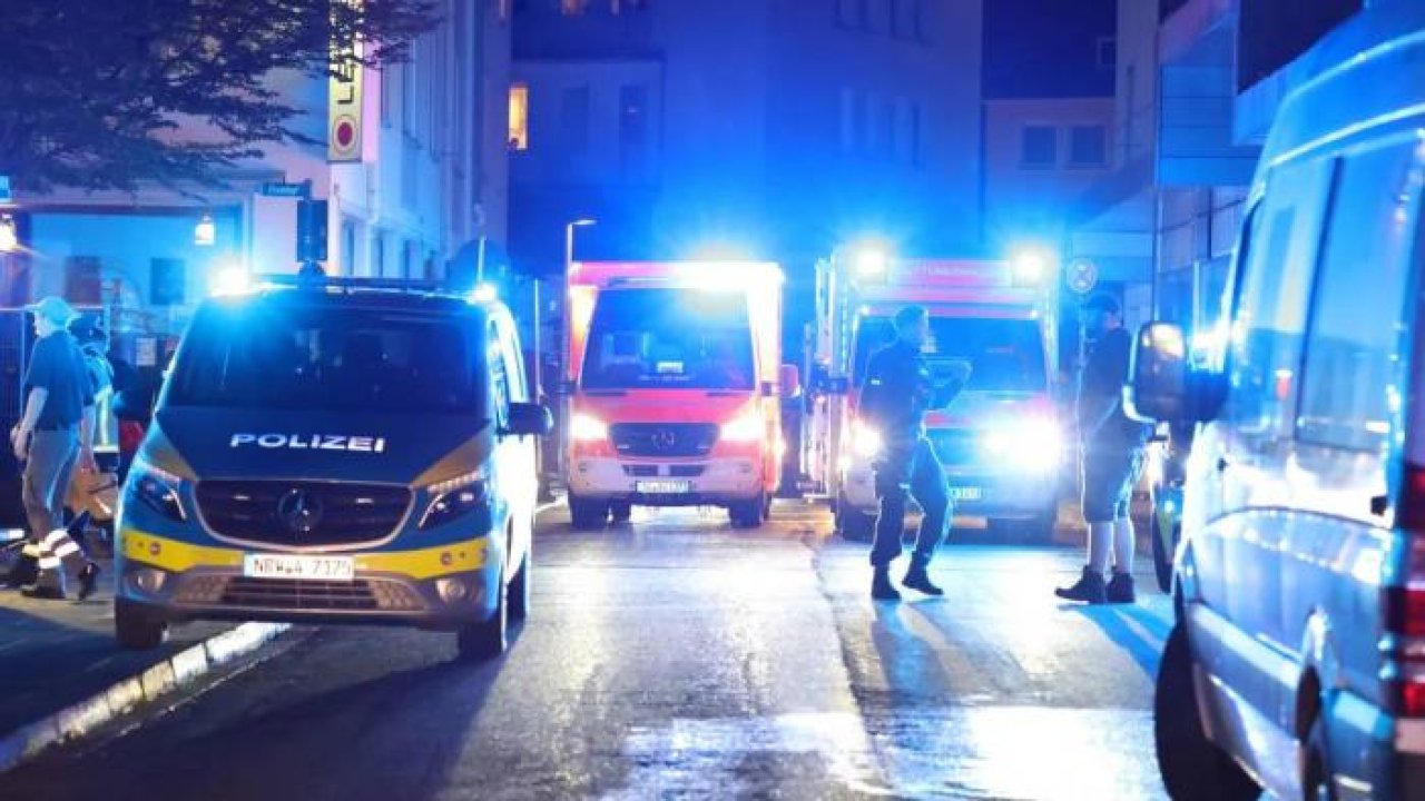Solingen Festivali'nde Bıçaklı Saldırı: 3 ölü, 7 yaralı