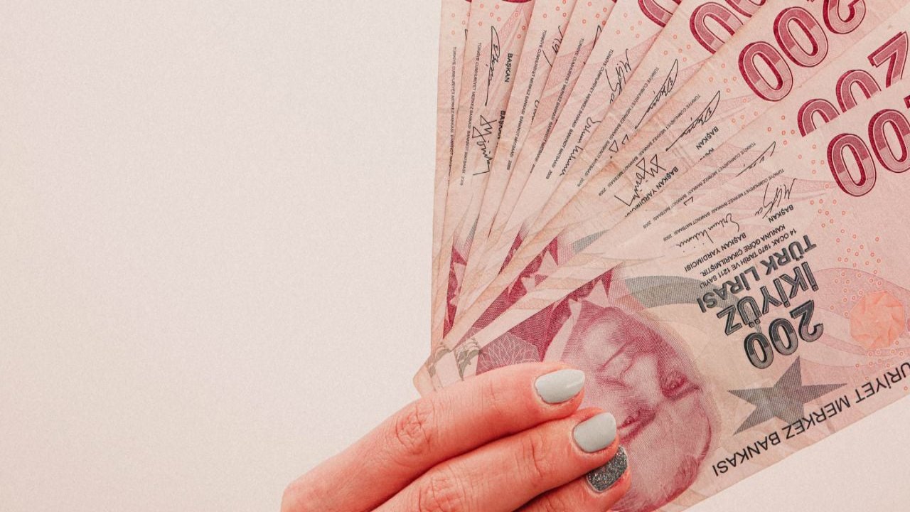 TL'de Parası Olanlar Dikkat! Merkez Bankası'ndan Gece Yarısı Bankalar İçin Önemli Düzenleme