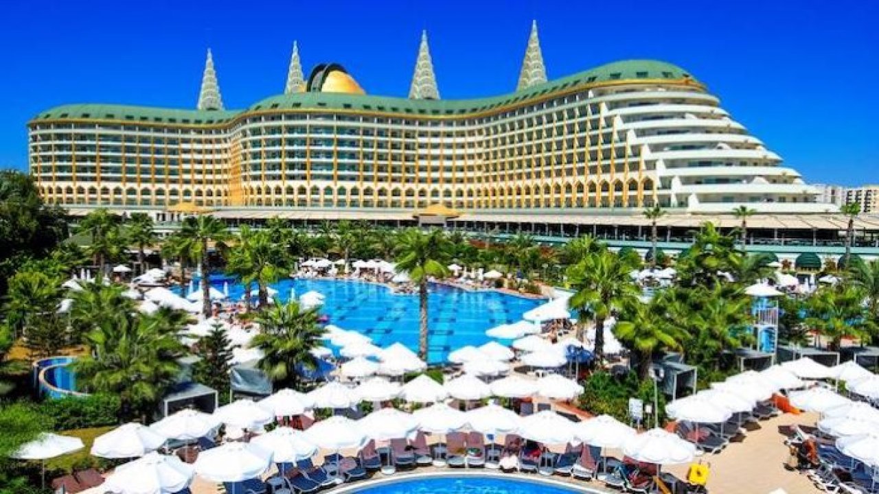 Yüksek kiralar turizmi krize sürükledi! Turizmciler, 