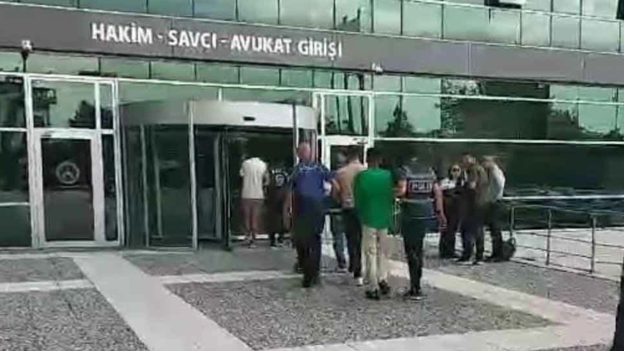Kuyumcuyu Dolandıran Şüpheliler Bolu’da Yakalandı!