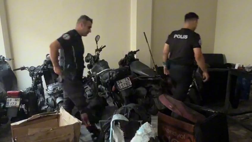 Motosiklet Atölyesinde Uyuşturucu Baskını: 4 Kilo Metamfetaminle Yakalandılar