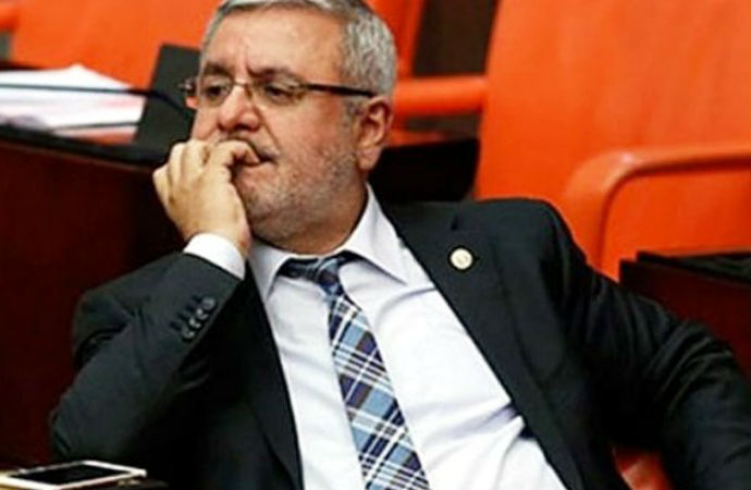AKP'li Mehmet Metiner çark etti!