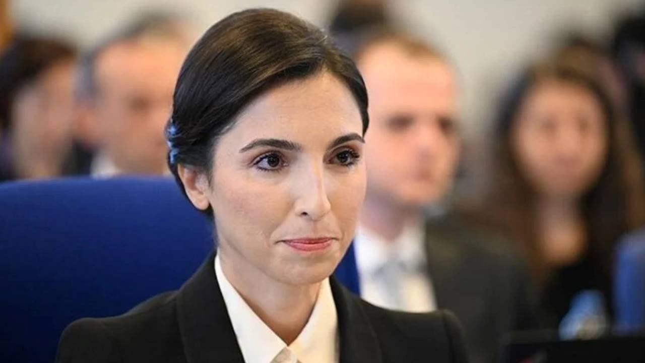 Kulis| Hafize Gaye Erkan'a 