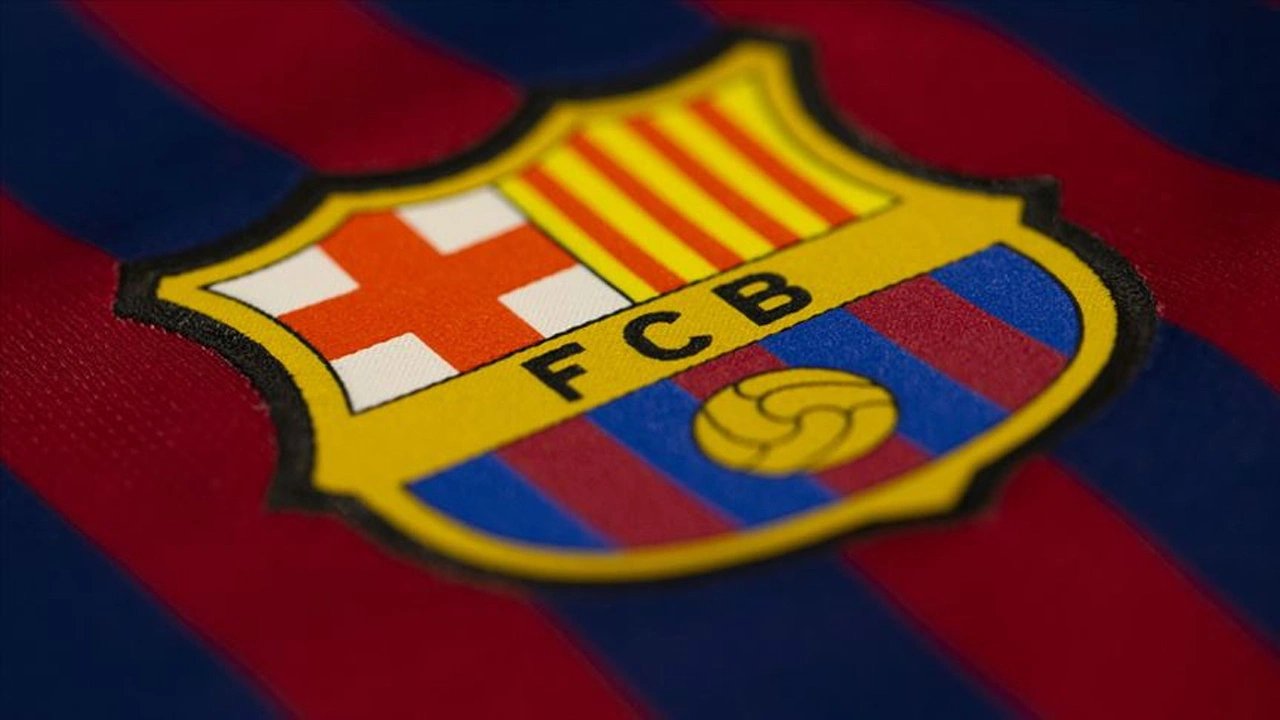 Barcelona büyük şok yaşıyor! O isim sezonun geri kalanında sahalara dönemeyecek!