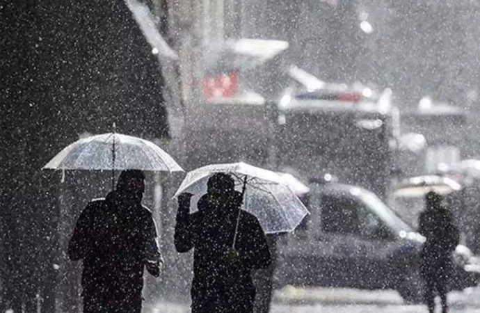 Meteoroloji il il sayıp uyardı: Bu ilerde yaşayanlar dikkat, sağanak geliyor!