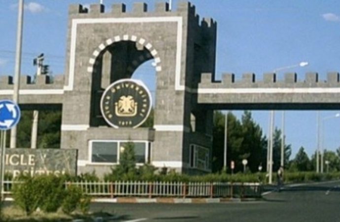 Kürt Dili ve Edebiyatı bölümünde Kürtçe yasaklandı