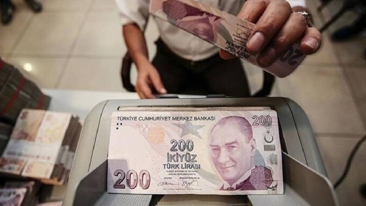 Bu Bankadan Müşterilerine Müjdeli Haber: Hesap Sahiplerine 2.250 TL Geri Ödeme Yapılacak!