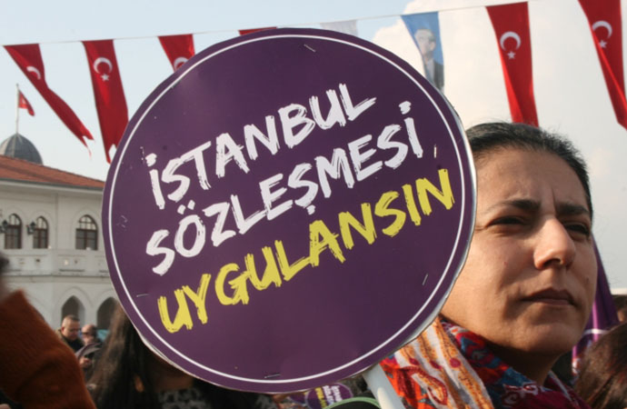 #İstanbulSözleşmesiYaşatır… Temmuz ayında 36 kadın erkekler tarafından öldürüldü