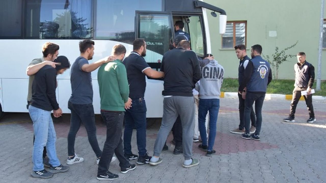 19 ilde WhatsApp dolandırıcılığı operasyonu: 76 gözaltı