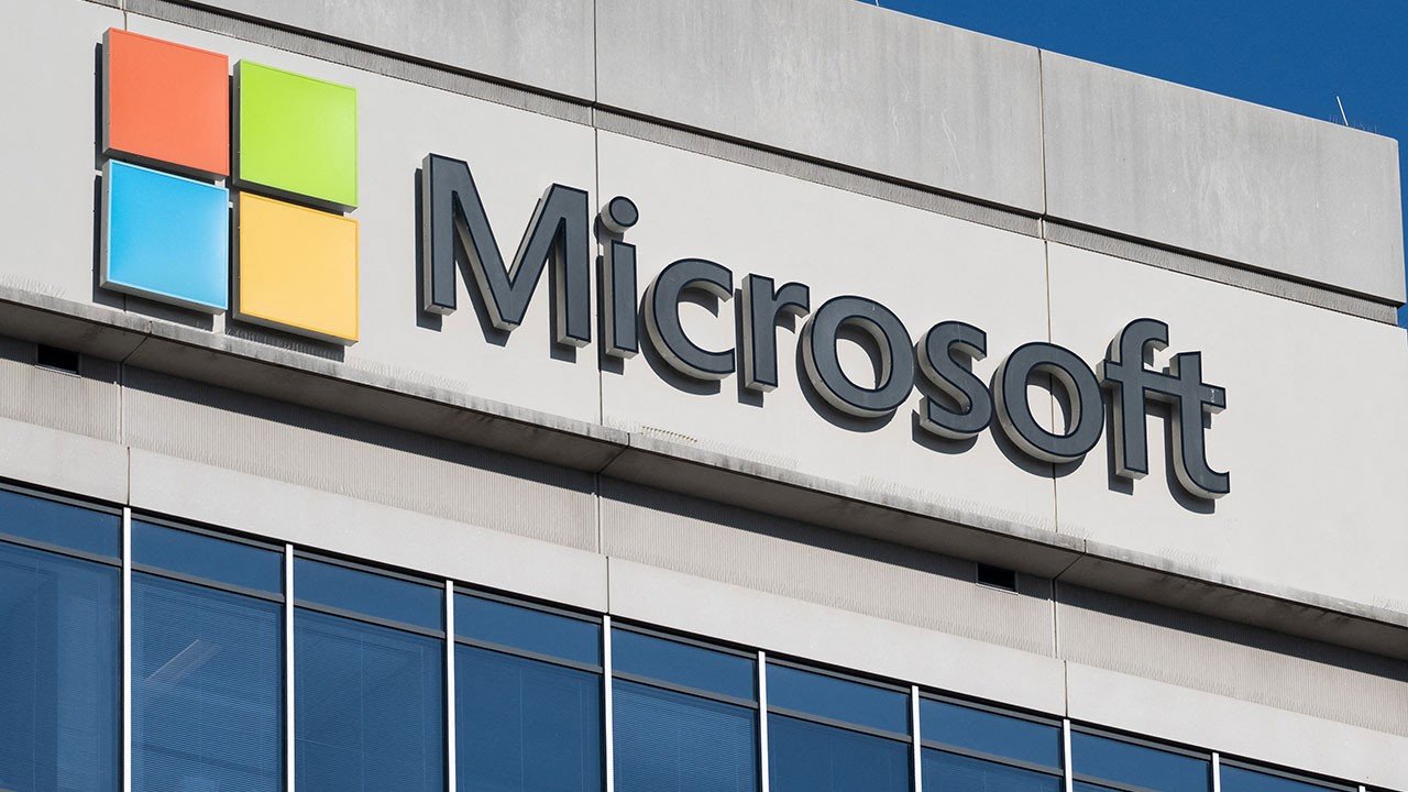 Microsoft'un gelir ve net karı, üç aylık dönemde yükseldi