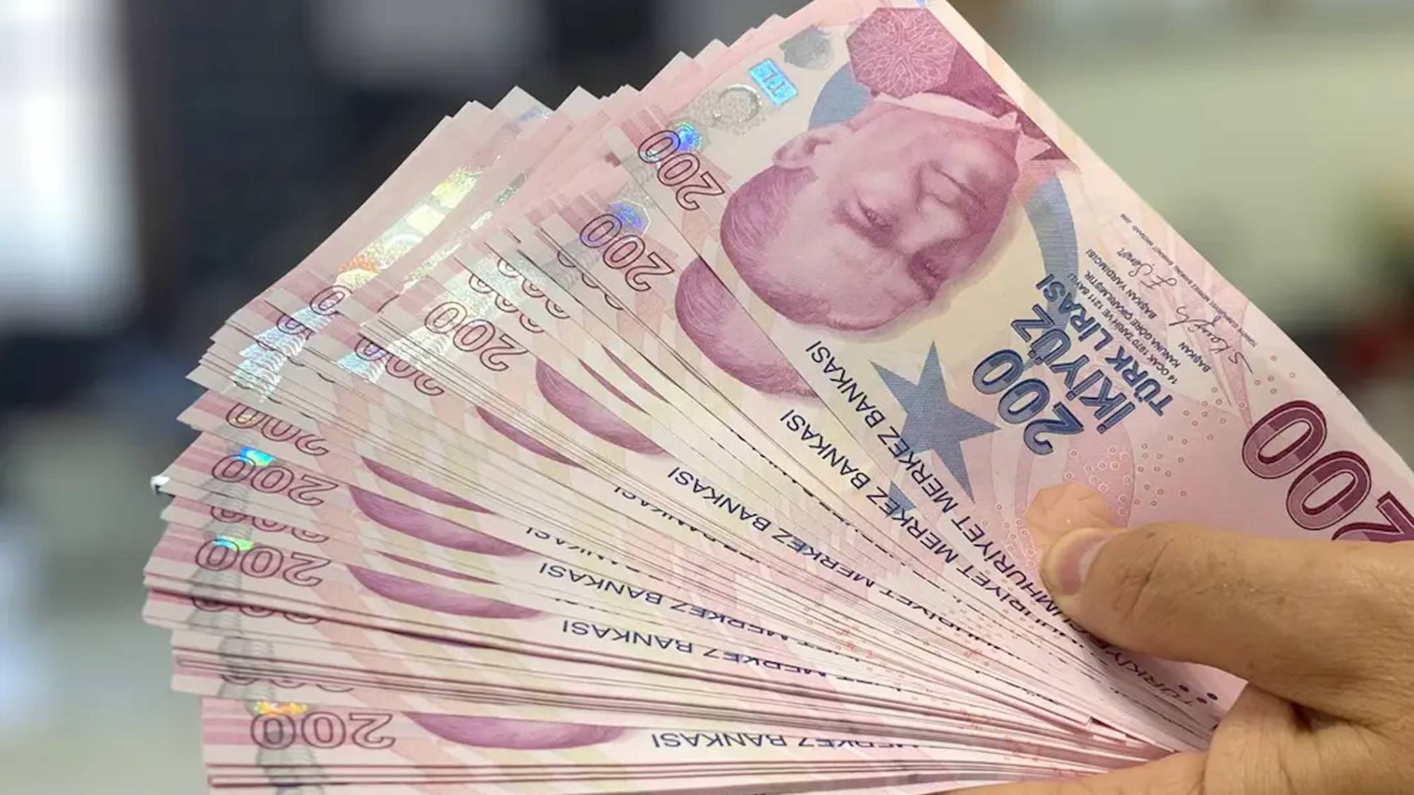 Millet Dolar ve Euro’ya mı yönelecek? 200 TL’nin alım gücü her geçen gün düşüyor!