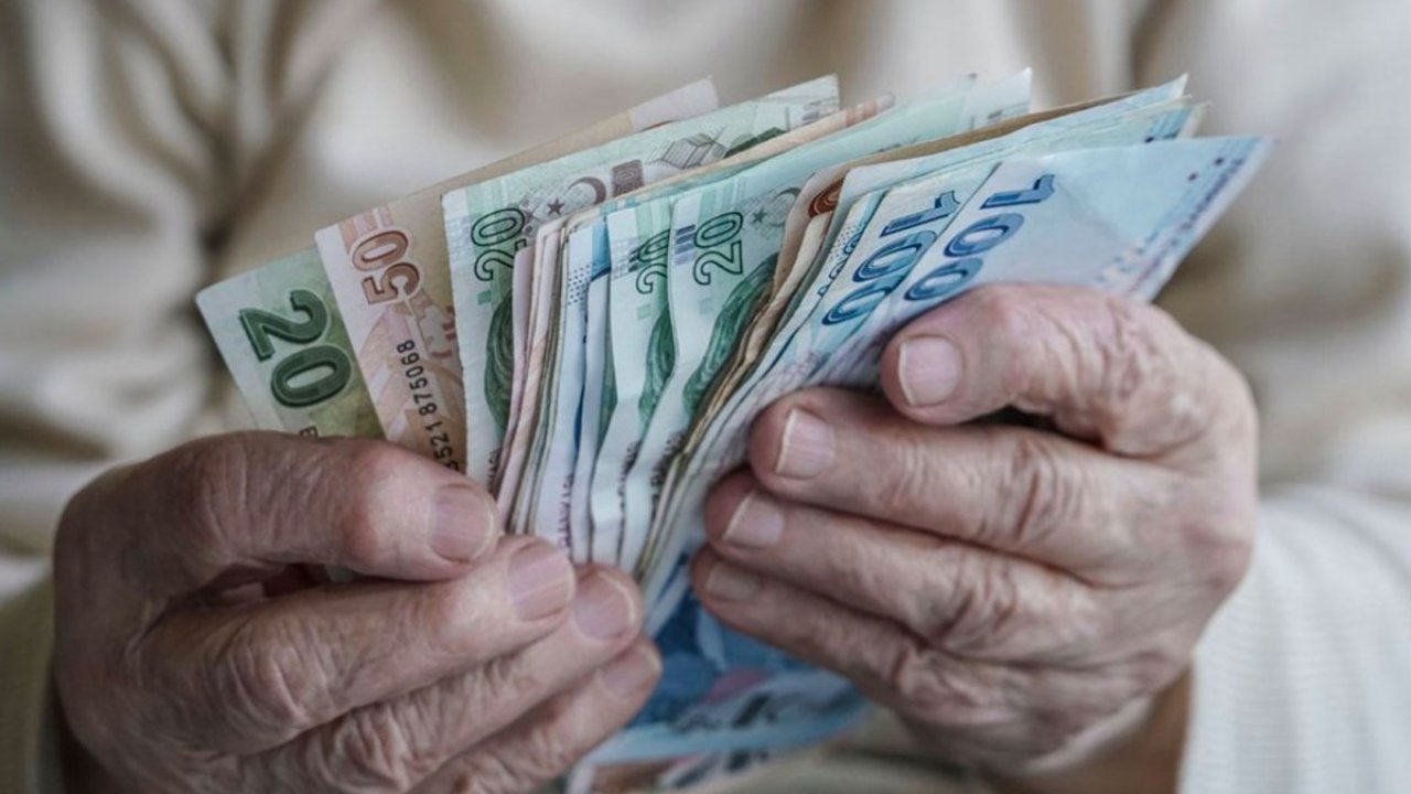 Emeklilikte reform çağrısı: 'Çalışan daha fazla maaş alsın'