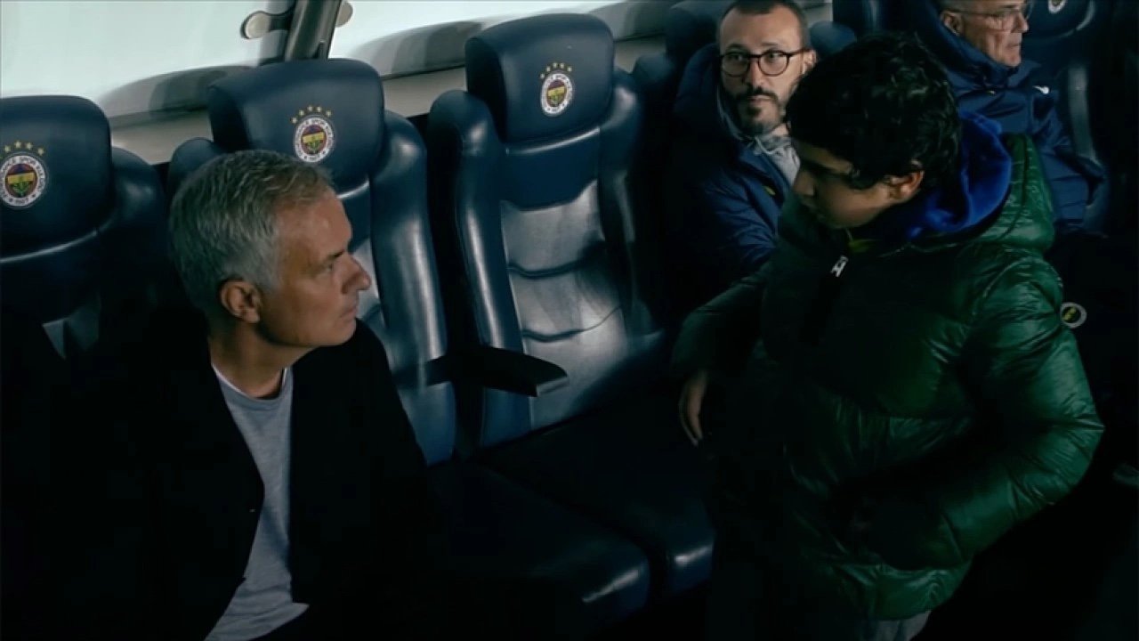 Jose Mourinho'dan 13 yaşındaki taraftara jest!