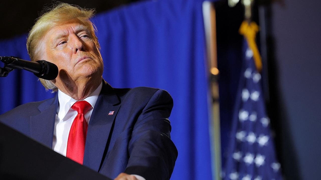 Donald Trump, düzensiz göçmenleri acil durum ilanı ile toplu sınır dışı edecek