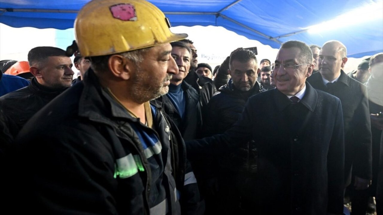 Fuat Oktay, Çayırhan Termik Santrali'ndeki madencileri ziyaret etti