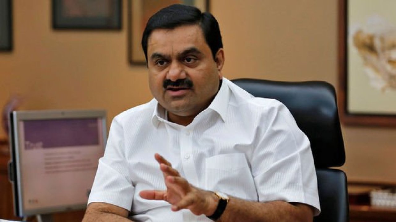 Hintli milyarder Adani'ye 'rüşvet' ve 'dolandırıcılık' suçlaması