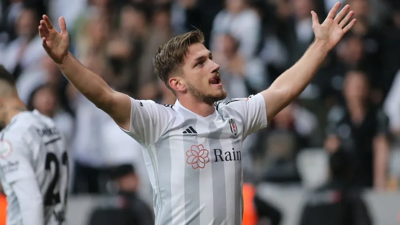 Bundesliga ekibi, Semih Kılıçsoy için kesenin ağzını açtı