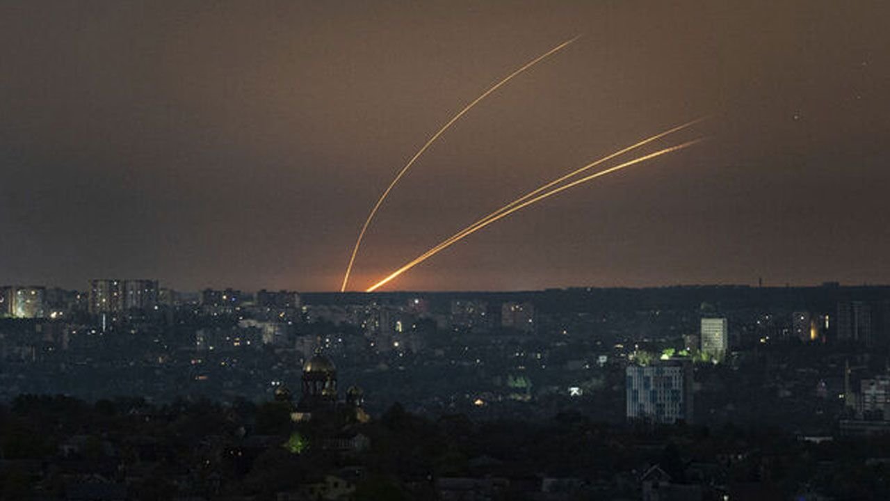 Rusya'dan Kiev'e bir gece rekor sayıda İHA atıldı!
