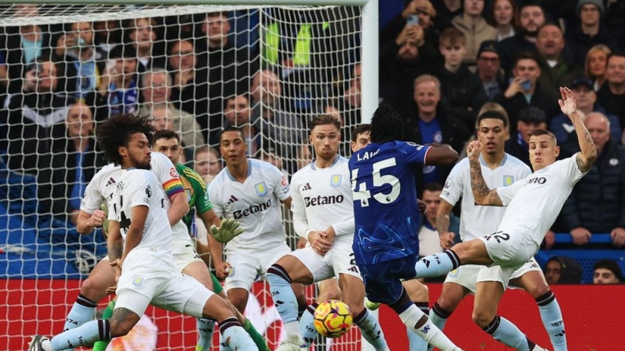 Chelsea, Aston Villa’yı rahat bir galibiyetle geçti