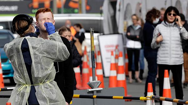 Yeni Zelanda'da 102 gün sonra yeniden koronavirüs paniği