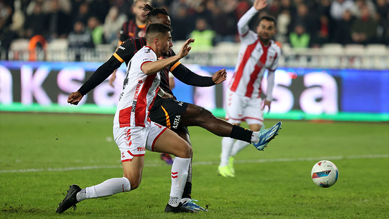 Galatasaray’dan beIN SPORTS’a Suçlama: “Rejideki Piyonlarınızın Hesabını Vereceksiniz!