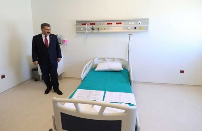 Flaş iddia: Sağlık Bakanı Koca koronavirüs verileriyle böyle mi oynuyor?