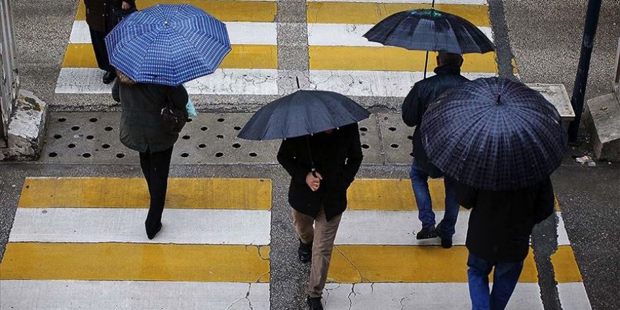12 Ağustos Hava durumu raporu: Doğru Karadeniz'de sağanak yağışa dikkat!
