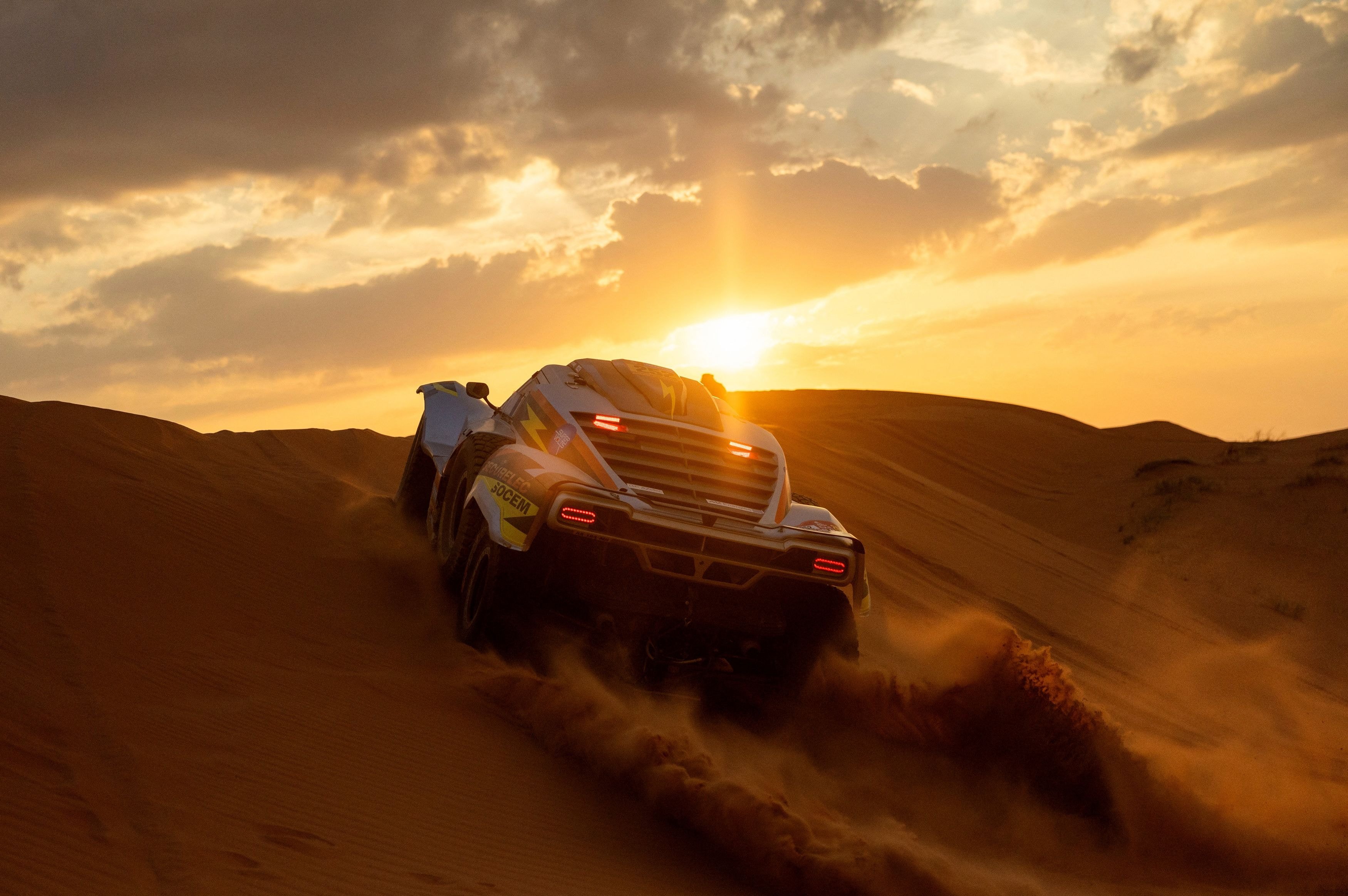 Dakar Rallisi'nde 6. Etapta Zirve Mücadelesi: Kimler Öne Çıktı?