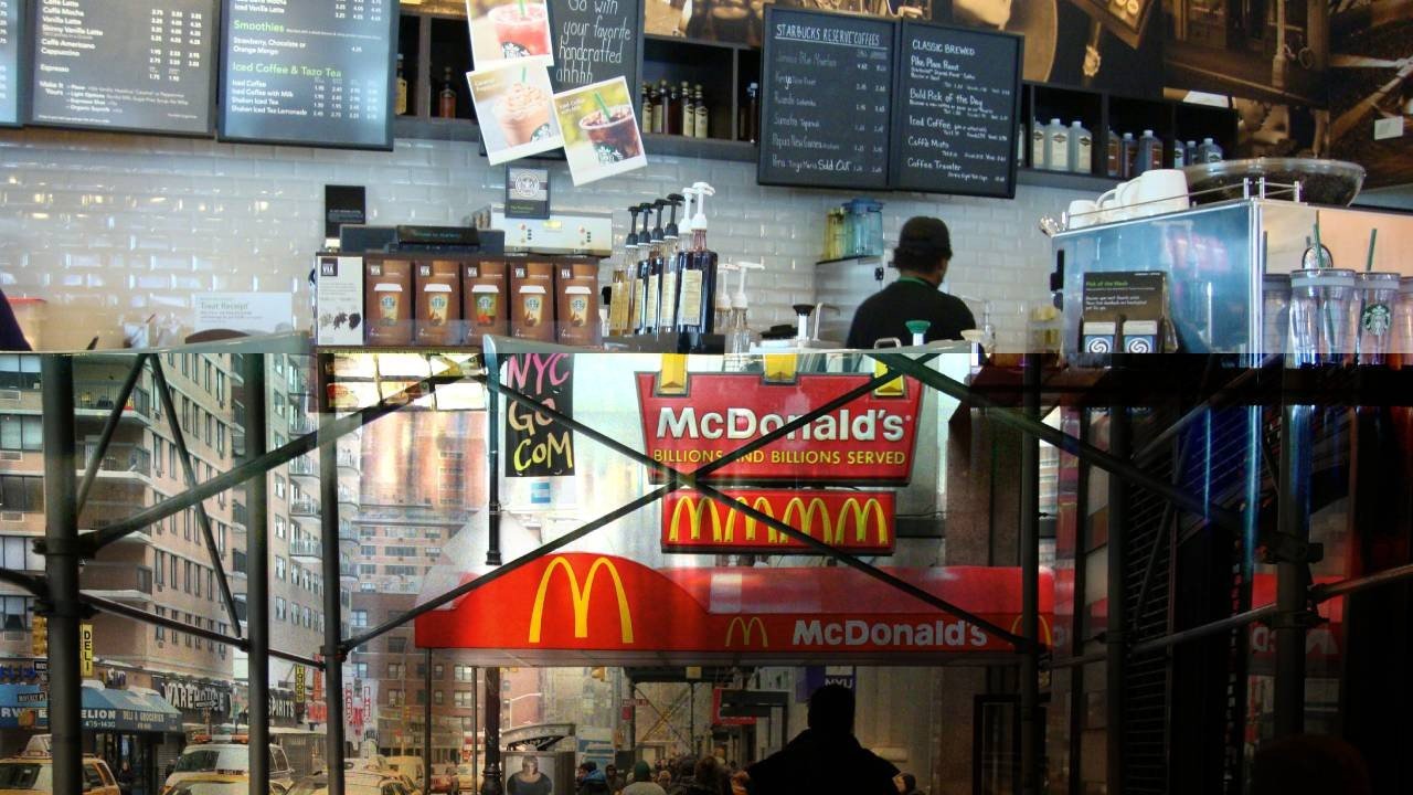 Boykot Etkisi: Starbucks ve McDonald's Satışlarında Düşüş Yaşadı