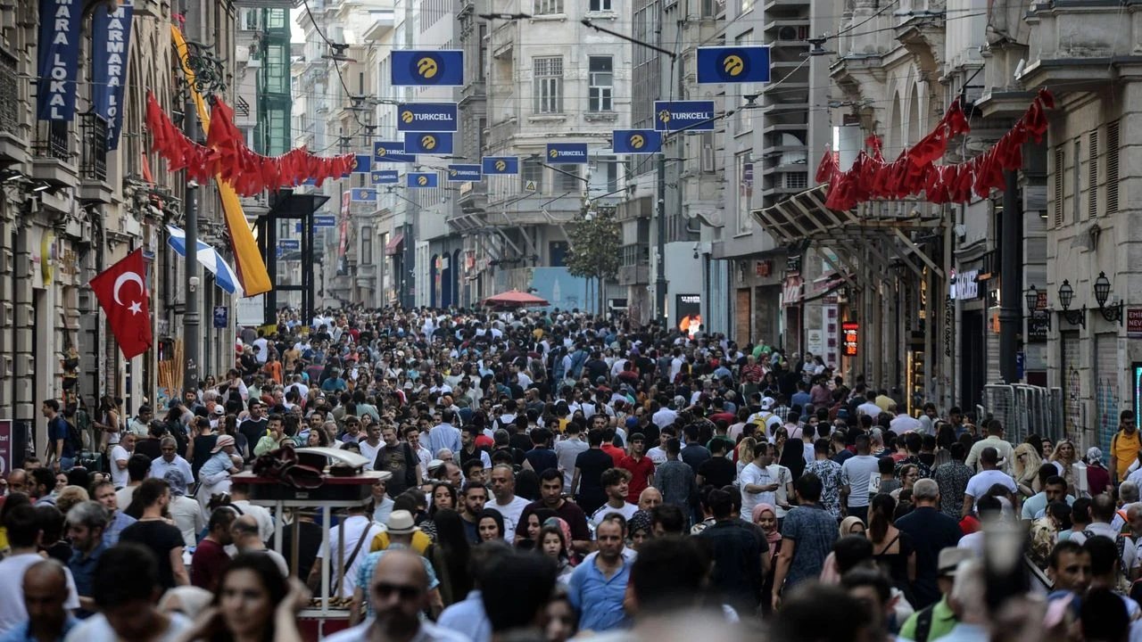 İstanbul'da yaşamanın maliyeti 83 bin lira oldu!