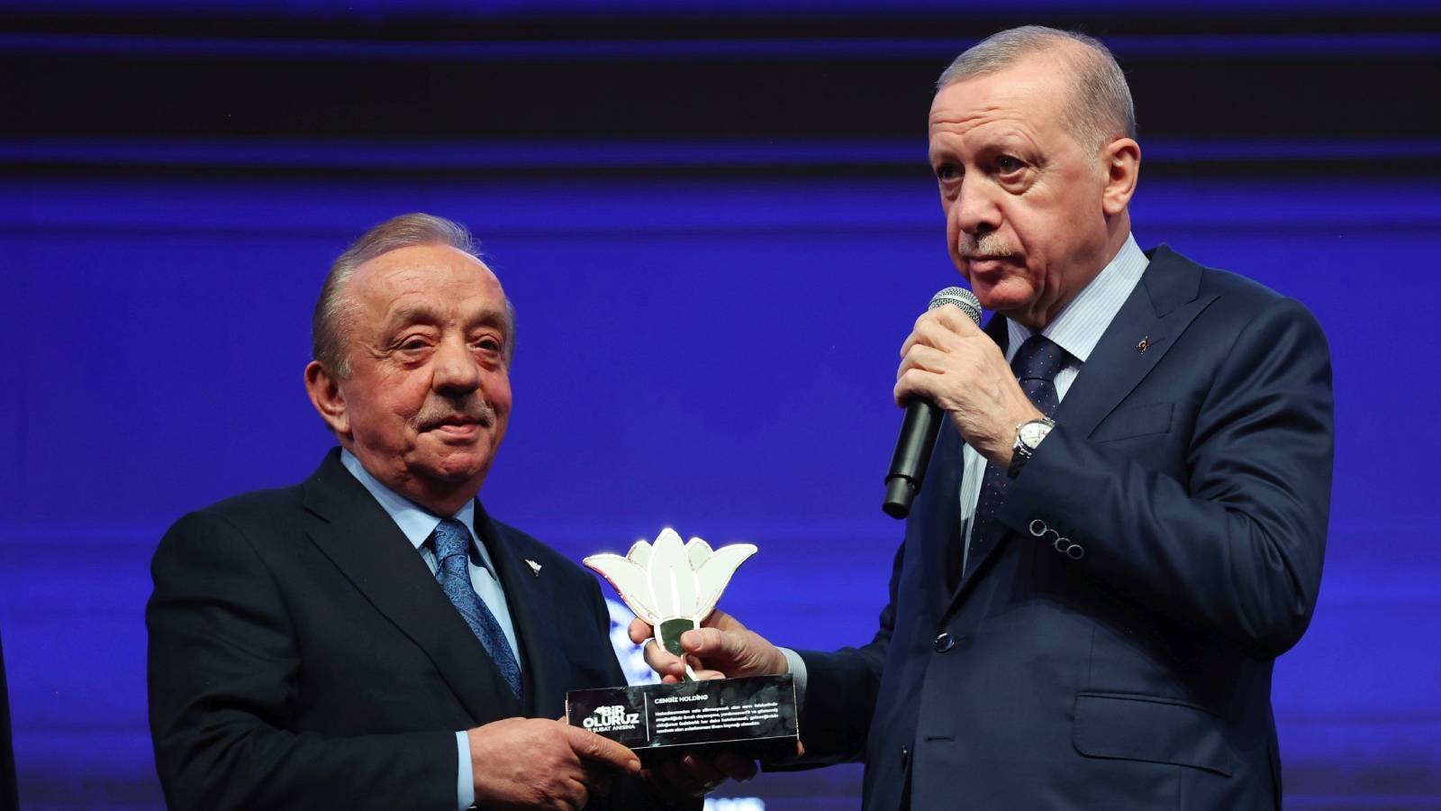 Erdoğan, AFAD’a Cengiz Holding Üzerinde Baskı Kurma Talimatı Verdi!