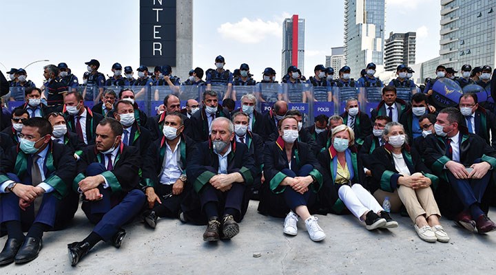 İstanbul'da ikinci baro başvurusu resmen yapıldı