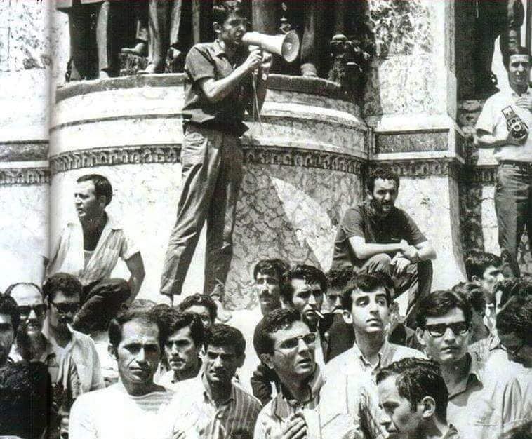 68 Kuşağı gençlik liderlerinden Harun Karadeniz, tedavisine izin verilmediği için kanserden öldü..
