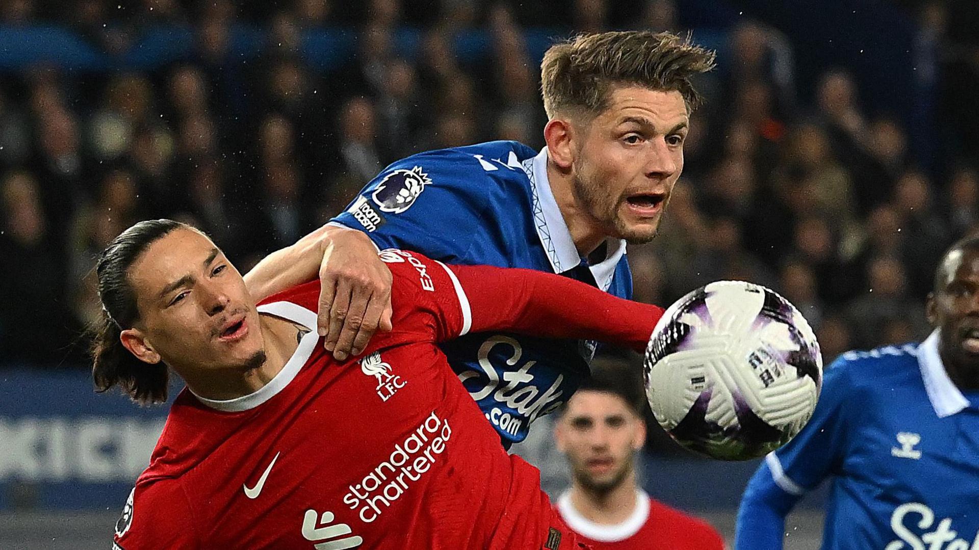 Liverpool derbisi 2-2 beraberlik ile sonuçlandı