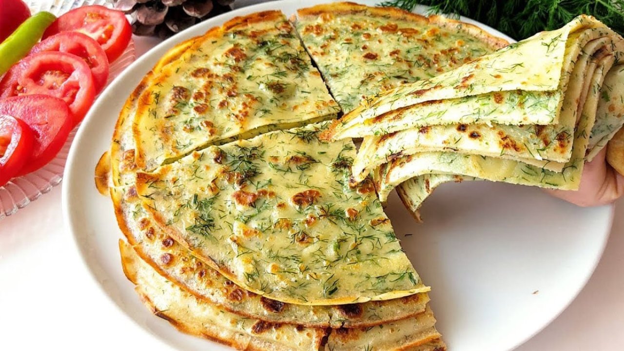 Börek tadında otlu krep... Kahvaltıda herkes yemek için sıraya giriyor!