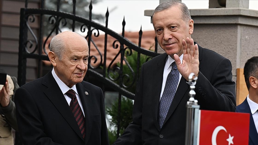 Ahmet Hakan'dan siyasi kulislere net mesaj: 