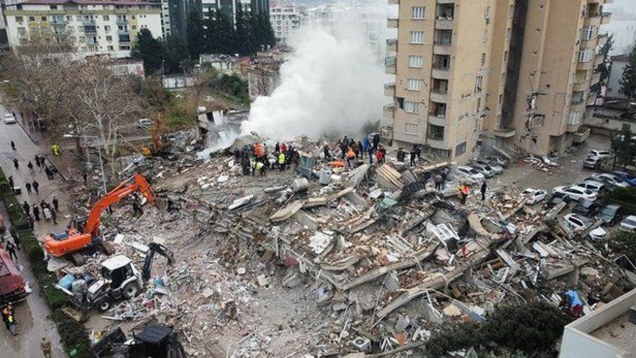 Ebrar Sitesi B Blok davasında 8 yıl 8'er ay hapis cezası