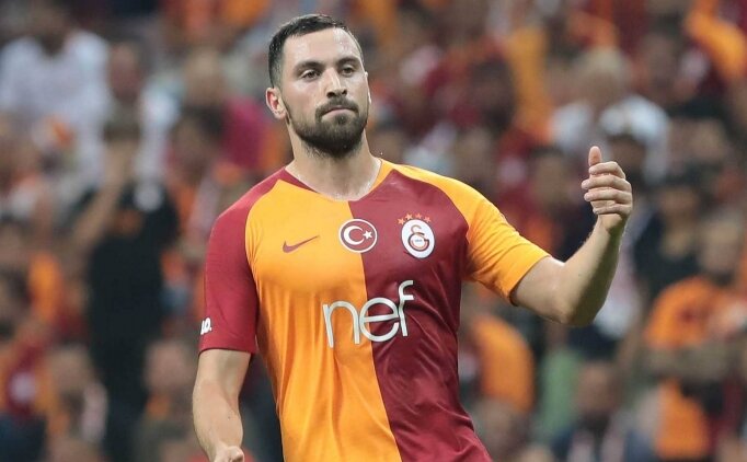 Sarı Lacivertliler Sinan Gümüş'ü renklerine bağladı.