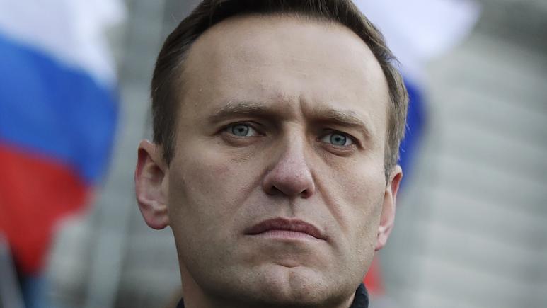 Rusya'da muhalefet lideri Aleksey Navalny zehirlendi! Yoğun bakımda tedavi görüyor