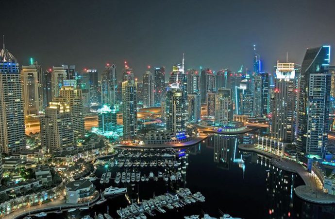 Dubai koronavirüs sebebiyle alkol yasağını gevşetti!