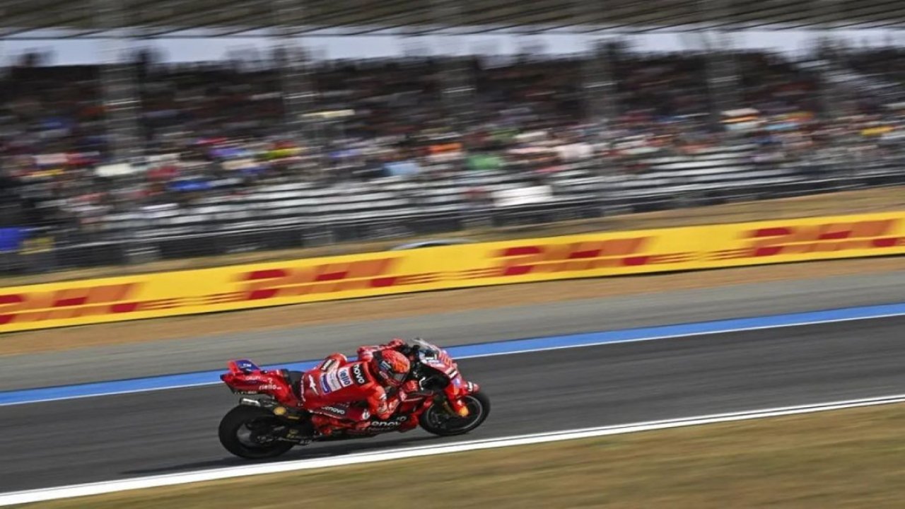 MotoGP'de sezonun ilk yarışını Marc Marquez kazandı!