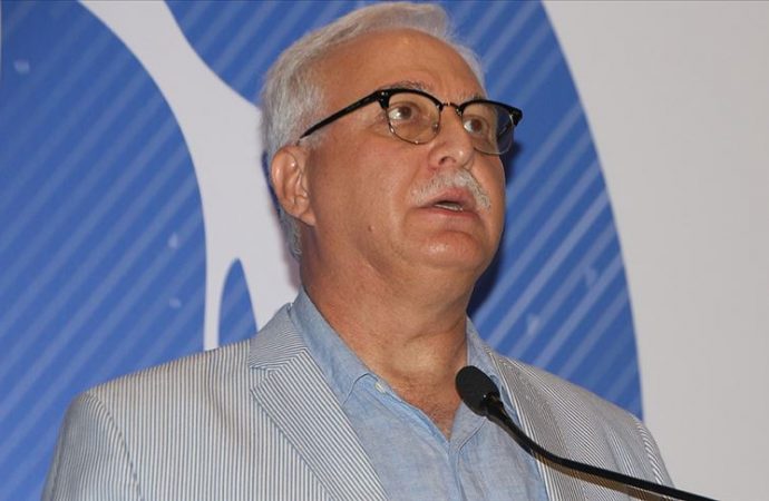Bilim Kurulu üyesi Özlü: Düğün ve tatil sezonu vaka artışına neden oldu!