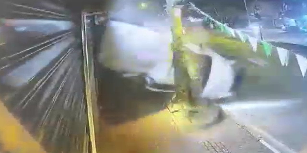 Bursa’da kırmızı ışık ihlali kazaya neden oldu: Araç takla attı