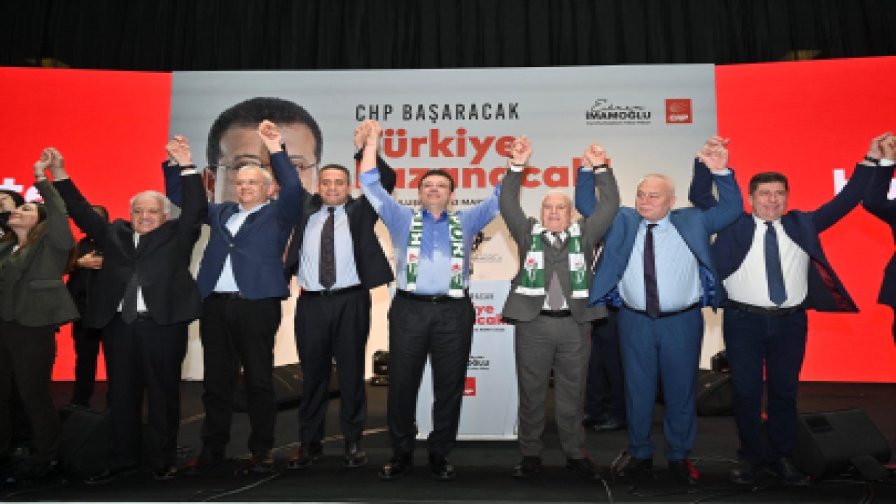 Mustafa Bozbey: Ekrem Başkanımız ile kol kolayız, omuz omuzayız